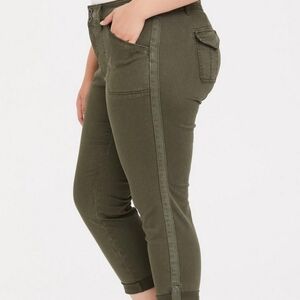 TORRID Crop Twill Military Pant Size 20